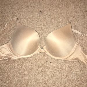 VS Fabulous push up bra